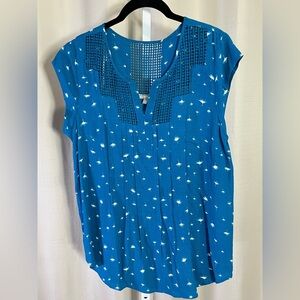 Daniel Rainn Blue Dandelion Print Cap Sleeve Crochet Trim Blouse Top‎